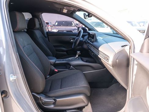 Used 2024 Honda HR-V Sport image 17
