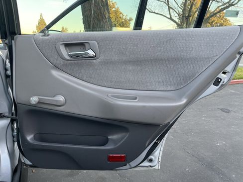 Used 2002 Honda Accord VP image 25