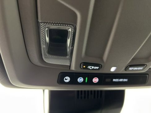 Used 2025 Chevrolet Silverado 2500 LT image 13