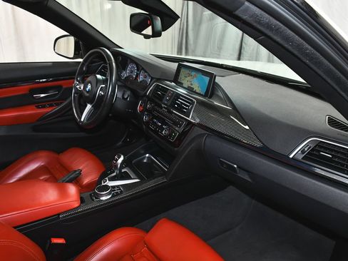 Used 2019 BMW M4 Convertible w/ Competition Package RWD image 65
