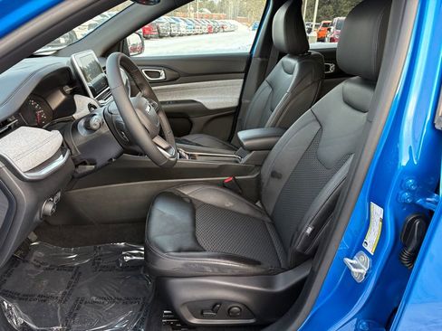 New 2026 Jeep Compass Latitude AWD/4WD image 9