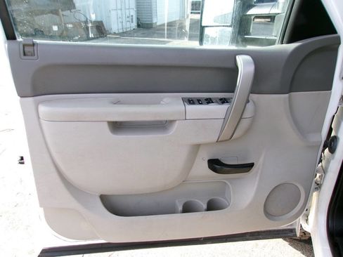 Used 2011 Chevrolet Silverado 2500 W/T image 13