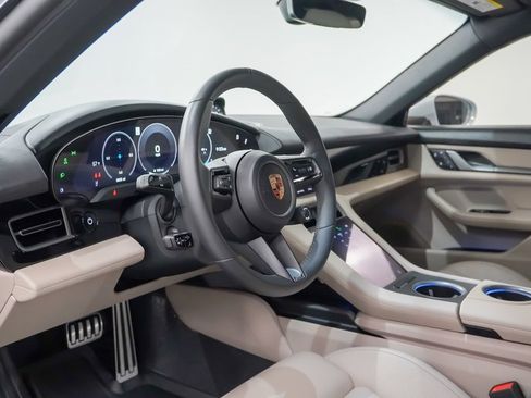 Certified 2025 Porsche Taycan 4S image 4