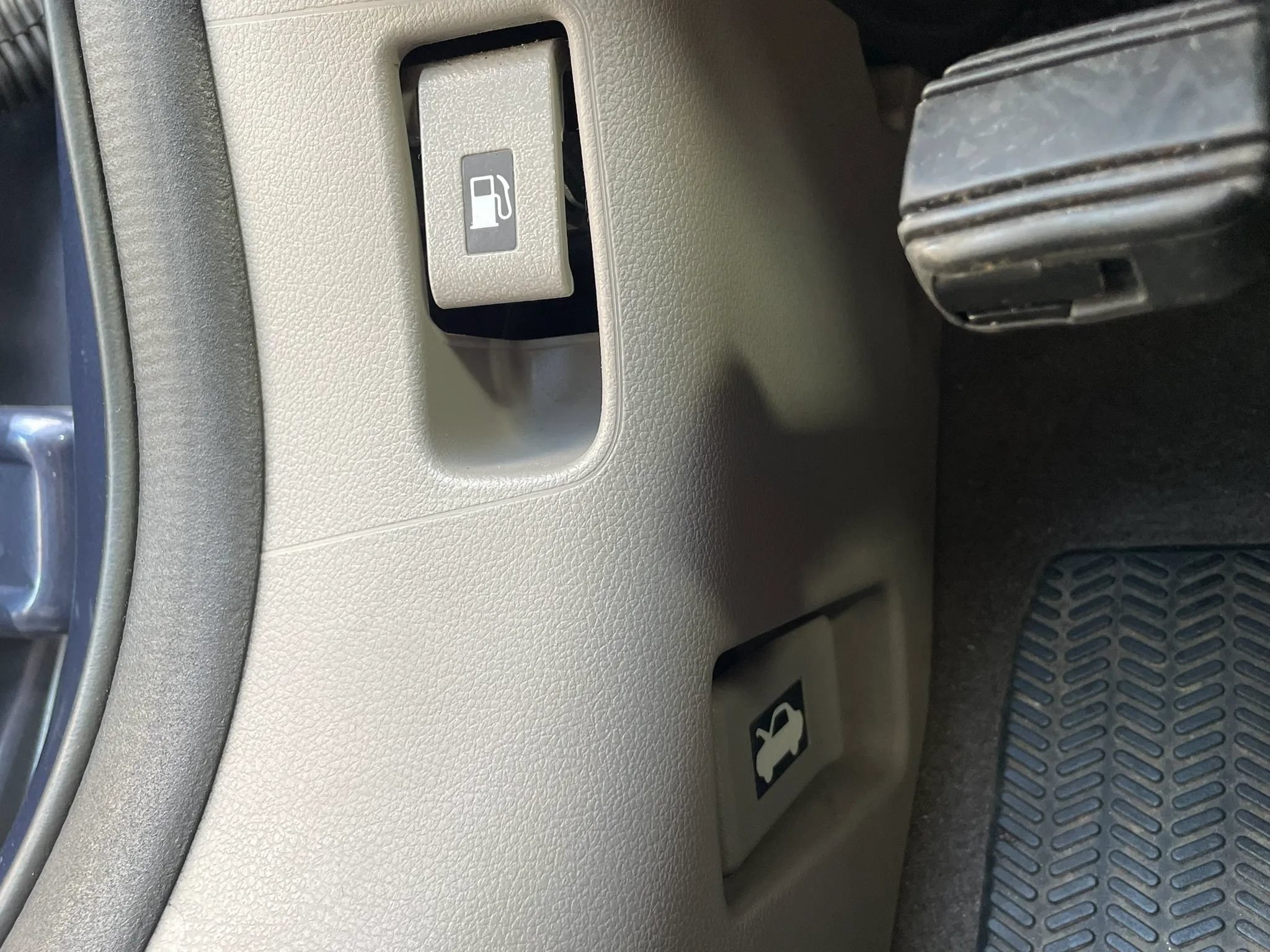 Used 2014 Honda CR-V LX image 25