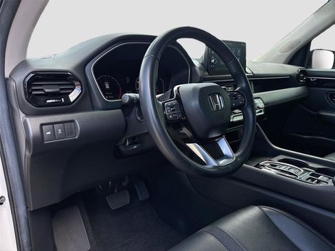 Certified 2024 Honda Pilot EX-L image 10