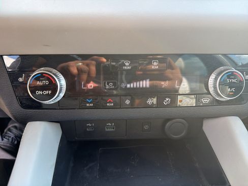 Used 2022 Mitsubishi Outlander SEL AWD/4WD image 23