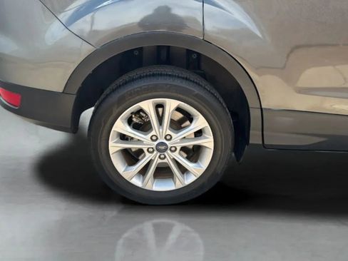 Used 2017 Ford Escape SE FWD image 50