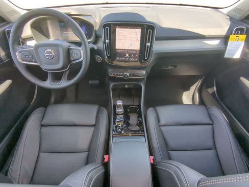 Used 2026 Volvo XC40 B5 Plus w/ Protection Package Premier AWD/4WD image 14