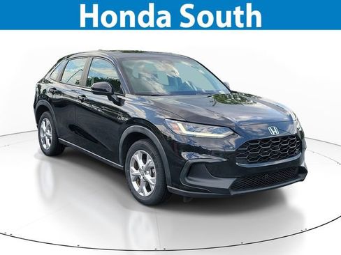 Used 2023 Honda HR-V LX image 1