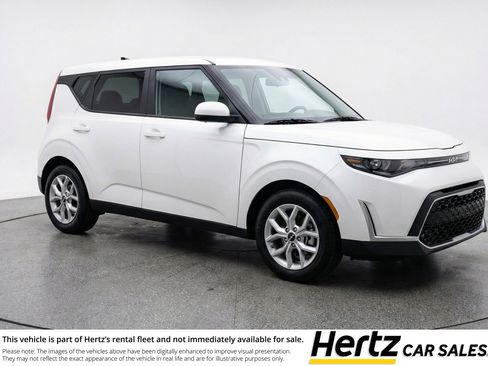 Used 2025 Kia Soul LX w/ LX Technology Package image 1