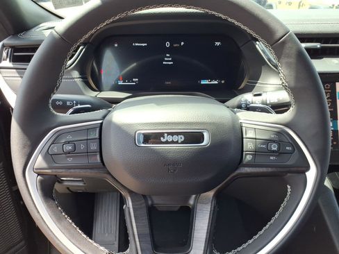 New 2026 Jeep Grand Cherokee Altitude AWD/4WD image 15