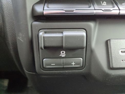 New 2026 GMC Sierra 2500 Pro image 8