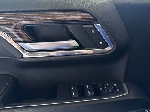 Certified 2024 GMC Sierra 1500 Elevation image 25