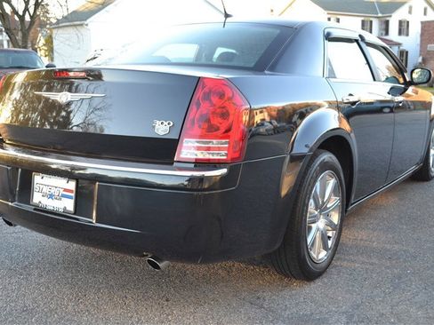 Used 2008 Chrysler 300 C image 5