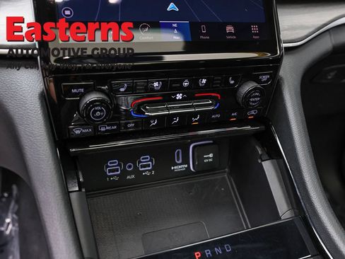 Used 2022 Jeep Grand Cherokee Limited 4xe w/ Luxury Tech Group II AWD/4WD image 20