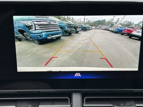 New 2026 Chevrolet Trax ACTIV w/ Sunroof Package image 23