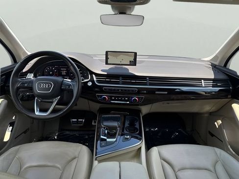Used 2019 Audi Q7 3.0T Prestige w/ Prestige Package AWD/4WD image 12
