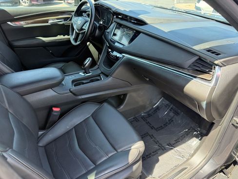Used 2019 Cadillac XT5 Platinum AWD/4WD image 35