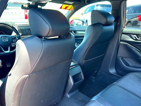 Used 2019 Honda Accord Sport image 17