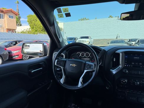 Used 2021 Chevrolet Silverado 1500 LT RWD image 23