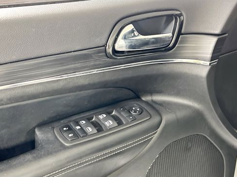 Used 2021 Jeep Grand Cherokee Limited w/ Quick Order Package 2GK 80th image 18