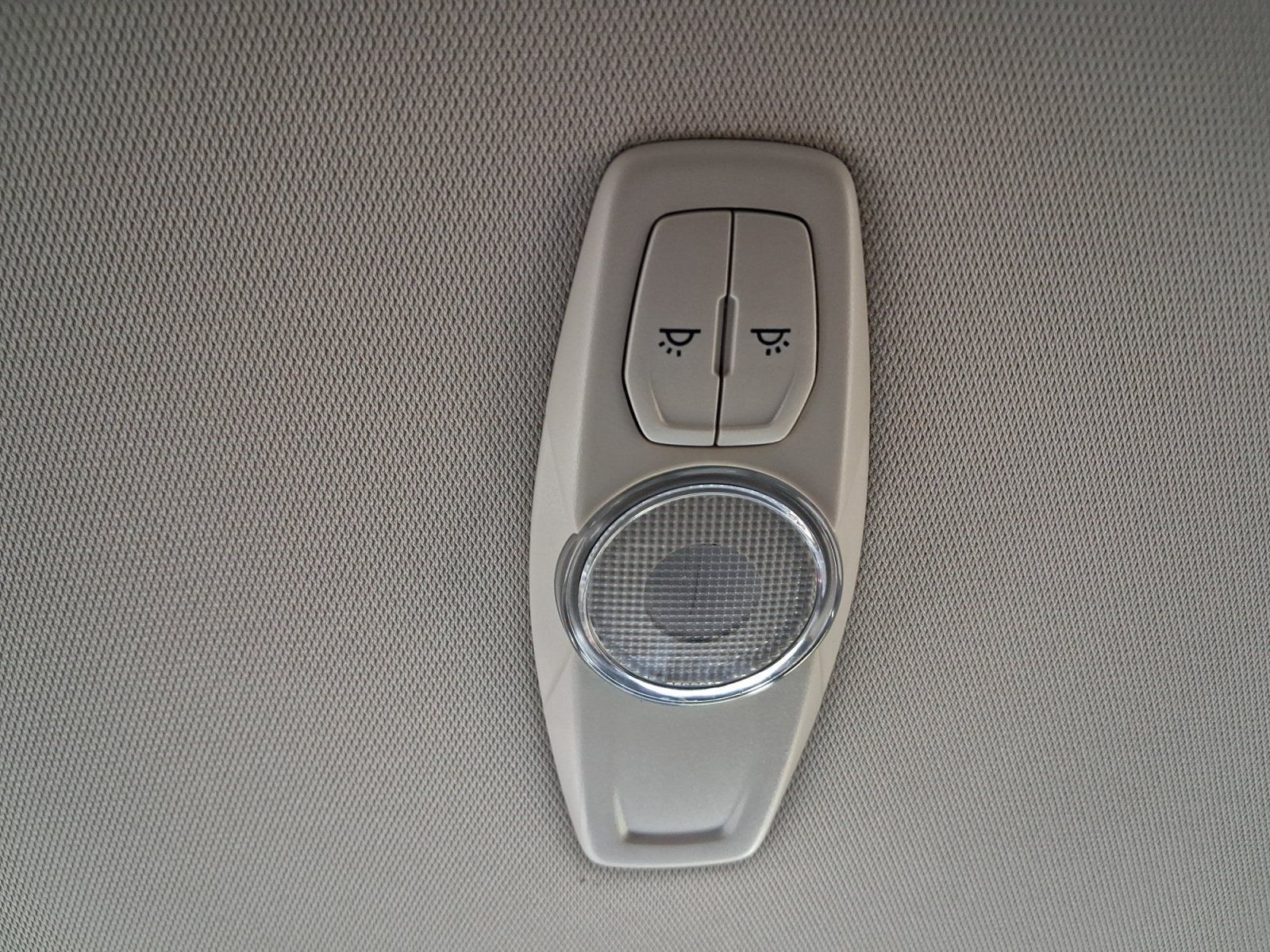 Used 2019 Ford Edge Titanium FWD image 27