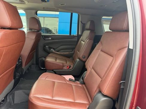 Used 2019 Chevrolet Suburban Premier w/ Premier Plus Edition AWD/4WD image 20