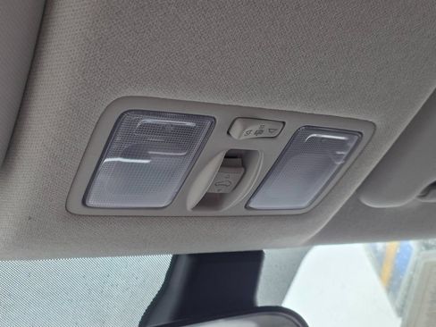 Used 2026 Hyundai Venue SEL FWD image 27