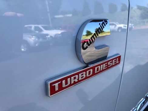 Used 2022 RAM 2500 Tradesman w/ Chrome Appearance Group AWD/4WD image 13