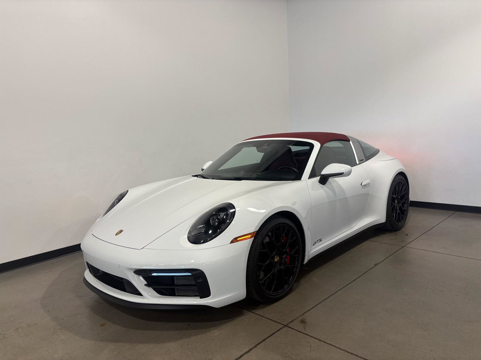 Used 2024 Porsche 911 Targa 4 GTS AWD/4WD image 8
