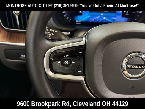 Used 2024 Volvo XC60 T8 Ultimate w/ Protection Package Premier AWD/4WD image 18