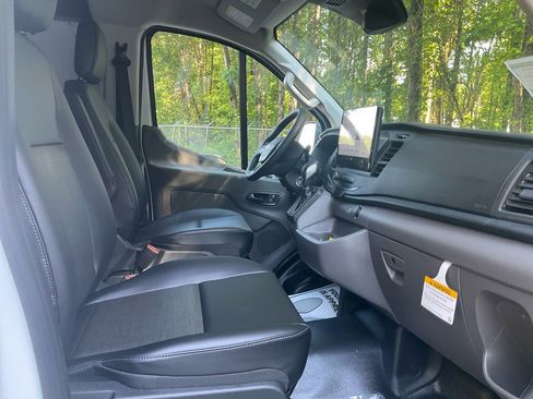 New 2026 Ford Transit 250 Low Roof RWD image 12