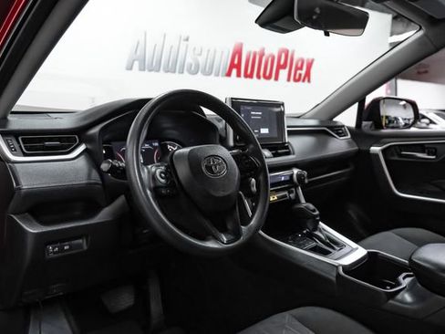 Used 2023 Toyota RAV4 XLE image 3