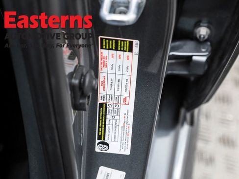 Used 2023 Nissan Sentra SR w/ Trunk Package image 33