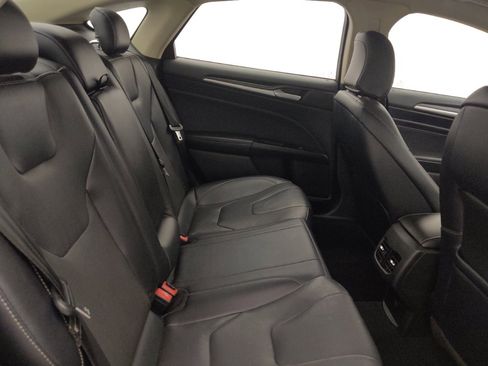 Used 2020 Ford Fusion Titanium AWD/4WD image 19