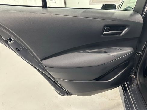 Used 2025 Toyota Corolla LE FWD image 41