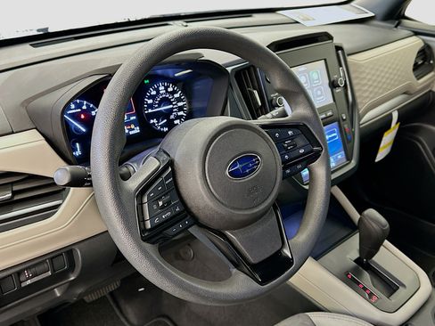 Used 2025 Subaru Forester AWD image 18