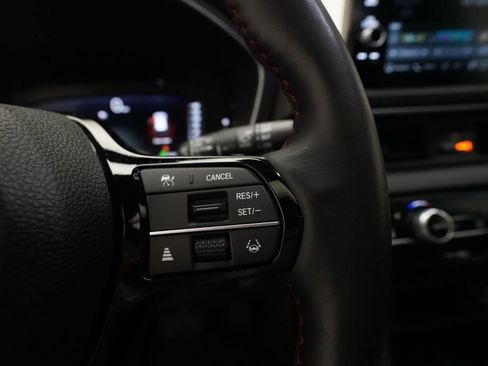 Certified 2025 Honda Pilot Black Edition image 19