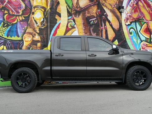 Used 2021 Chevrolet Silverado 1500 LT image 7