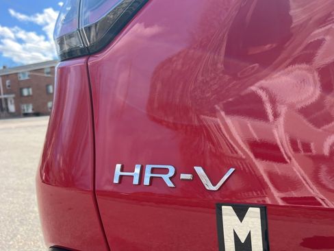 Used 2024 Honda HR-V Sport image 10
