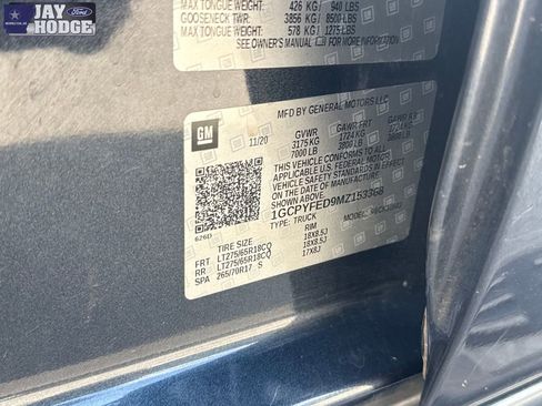 Used 2021 Chevrolet Silverado 1500 LT Trail Boss w/ Convenience Package II AWD/4WD image 29
