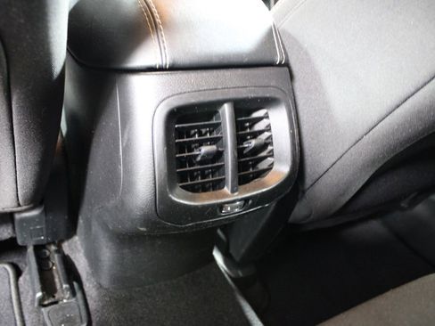 Used 2018 Jeep Cherokee Latitude image 24