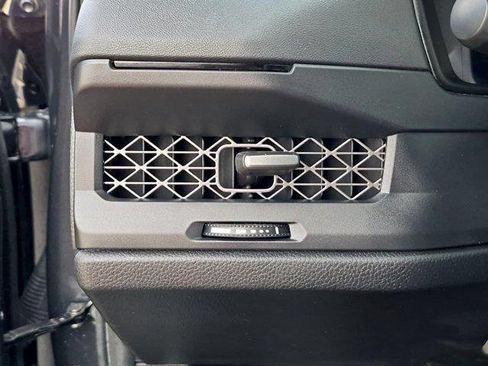 Used 2025 Honda Accord SE image 17