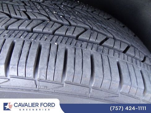 Used 2023 Chevrolet Traverse RS AWD/4WD image 16