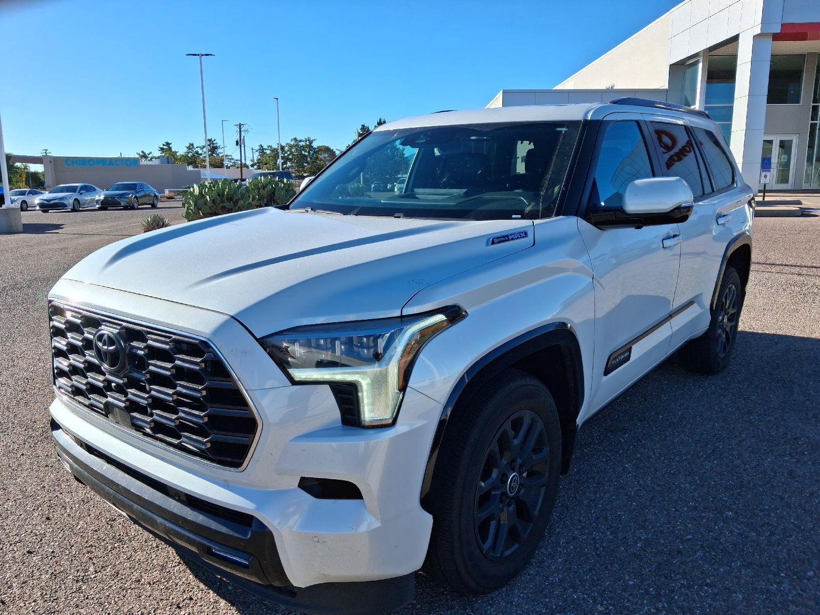 Used 2024 Toyota Sequoia Platinum AWD/4WD image 1