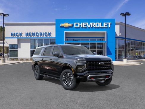 New 2026 Chevrolet Suburban Z71 image 2