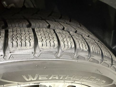 Used 2017 Ford Escape Titanium w/ Equipment Group 301A image 39