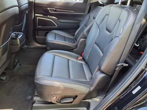 Used 2025 Kia Telluride S AWD/4WD image 11