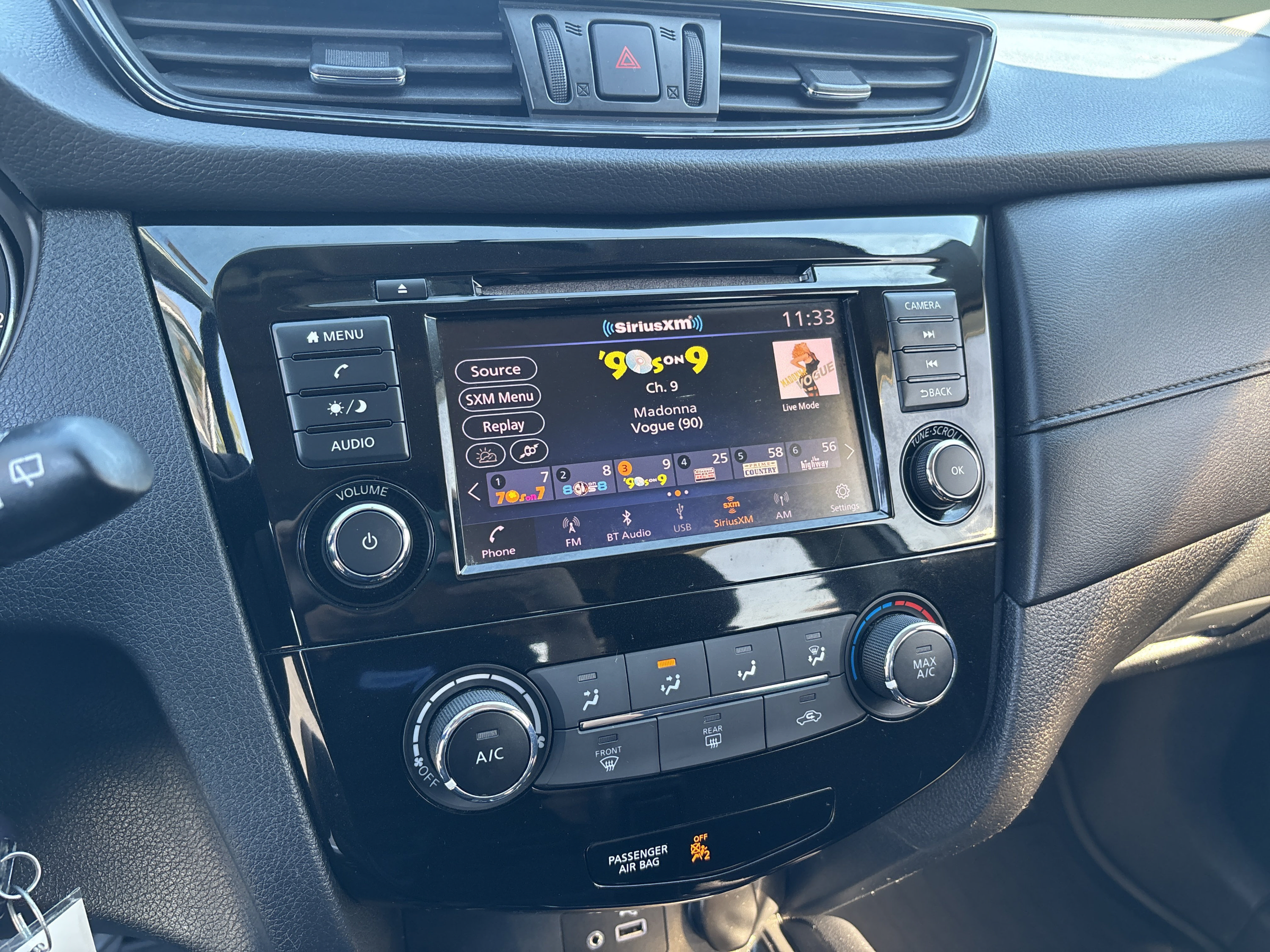Used 2018 Nissan Rogue S FWD image 18