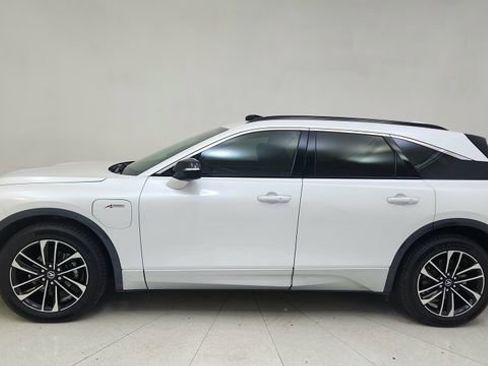 Used 2024 Acura ZDX A-Spec image 10